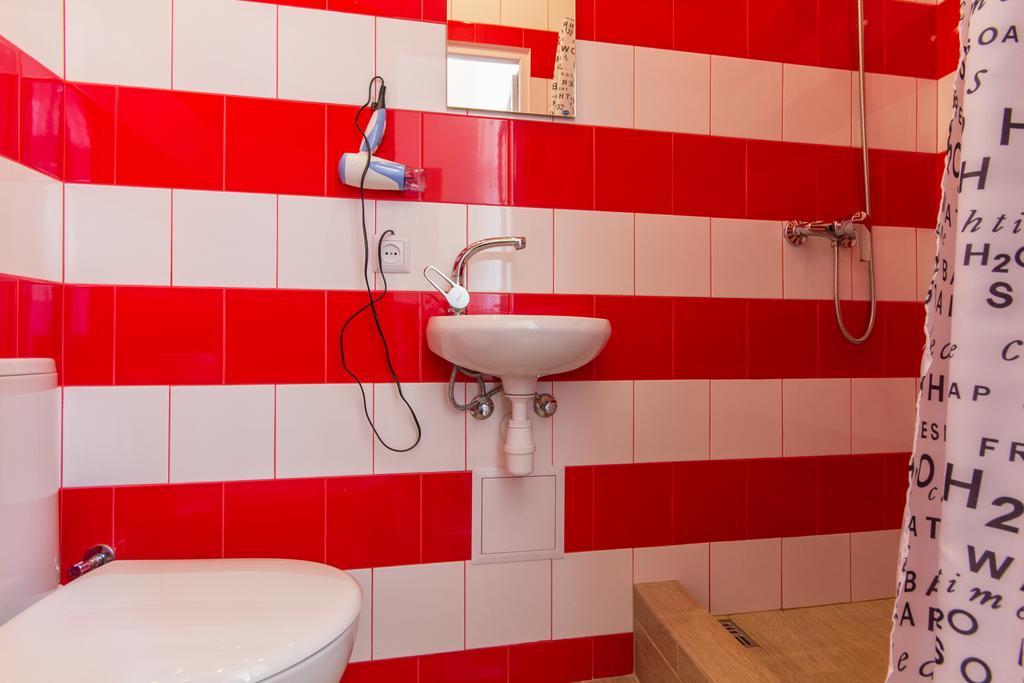 Economy Apartment On Krehivska 7 Lviv Luaran gambar